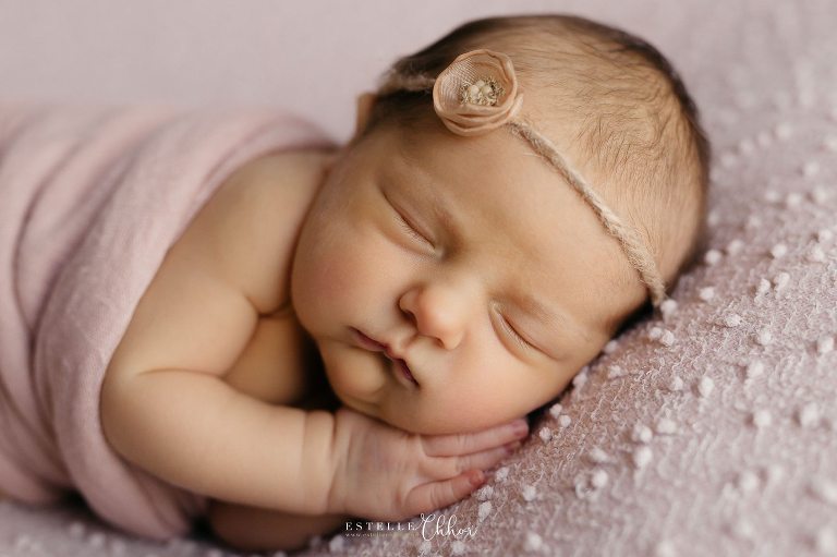 photographe spécialisé en photo de nouveau-né