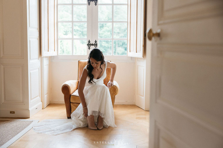portrait de la mariée dans sa chambre au chateau de la cour senlisse