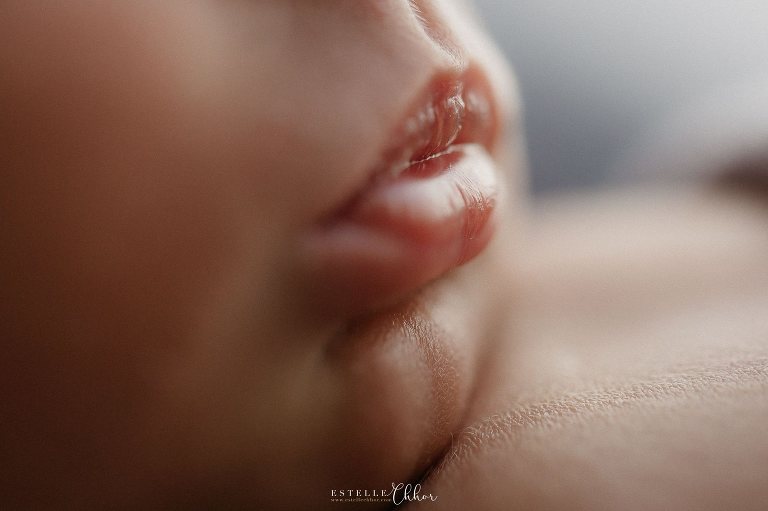 gros plan bouhe bébé photographe nouveau-né montpellier