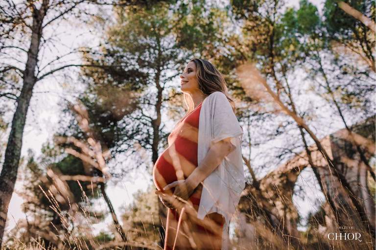 femme enceinte robe terracotta